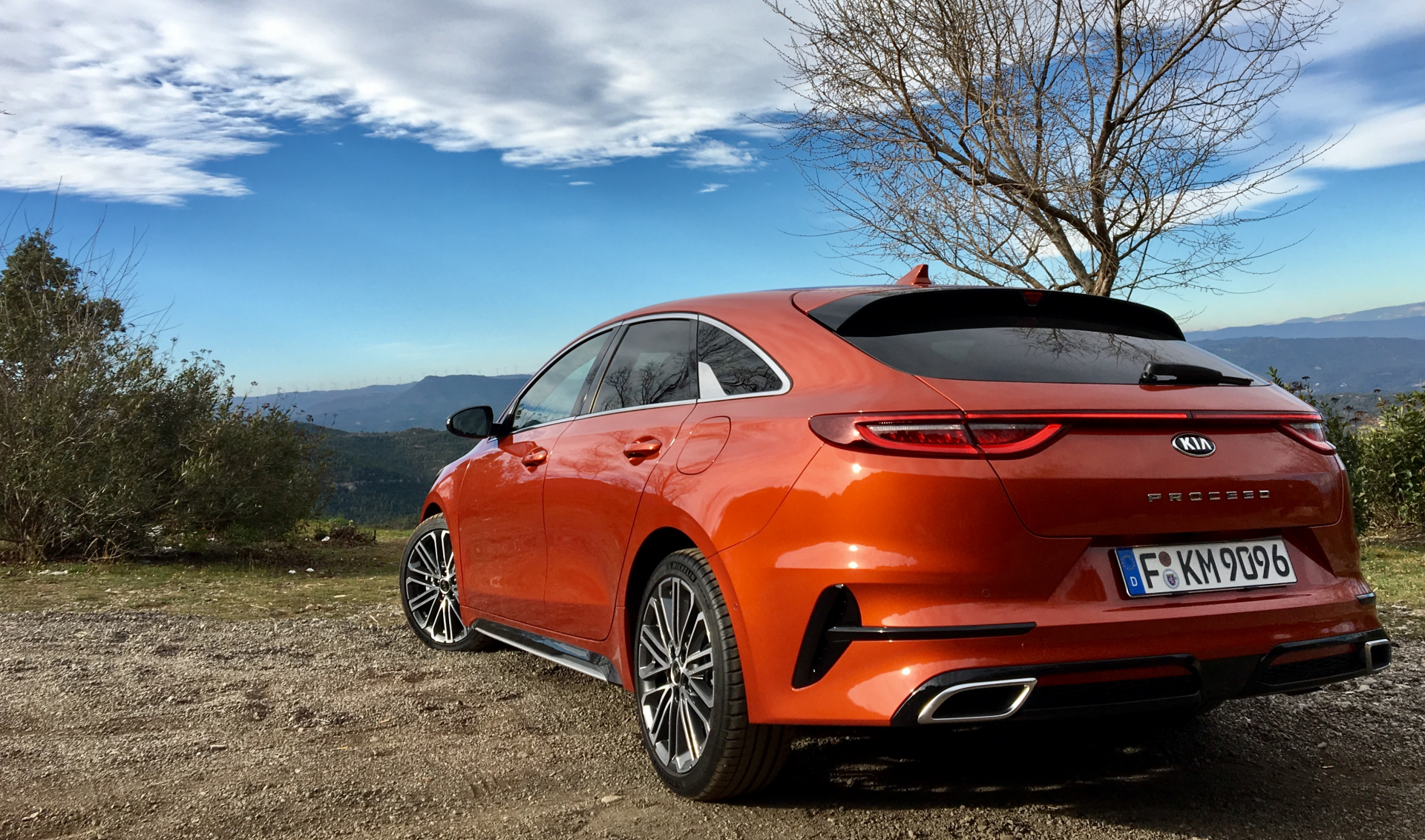 Kia proceed универсал